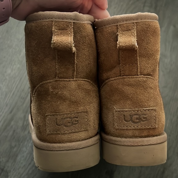 Uggs Womens - Picture 5 of 15